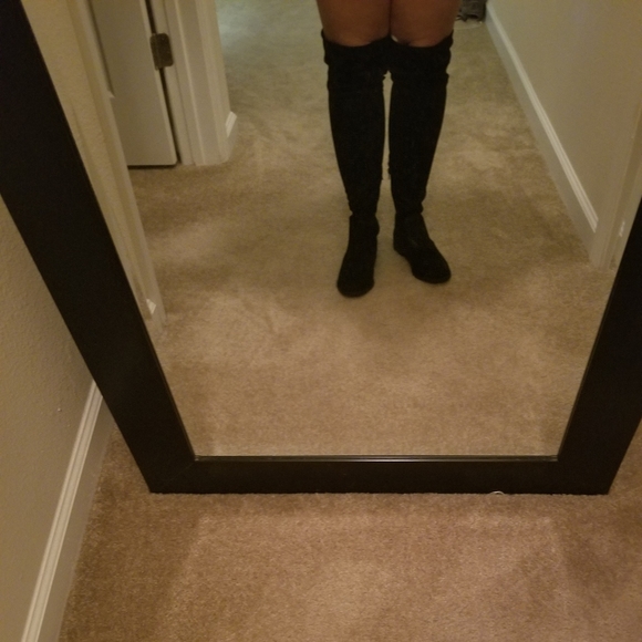 Boot - Picture 2 of 3